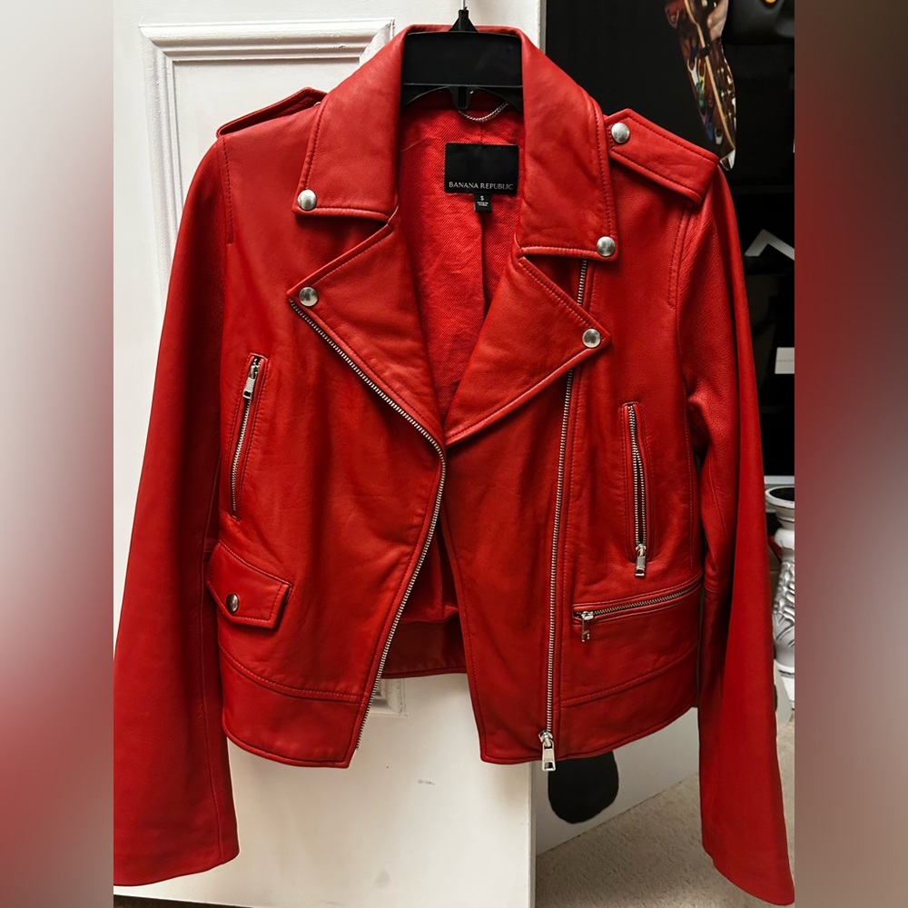 Women’s Red Leather Banana Republic Moto Jacket (size Small)